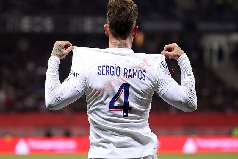 Sergio Ramos - Tứ ca người Tây Ban Nha là “ông vua thẻ đỏ”